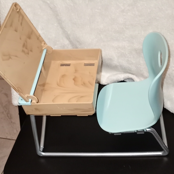 toy - Picture 3 of 3